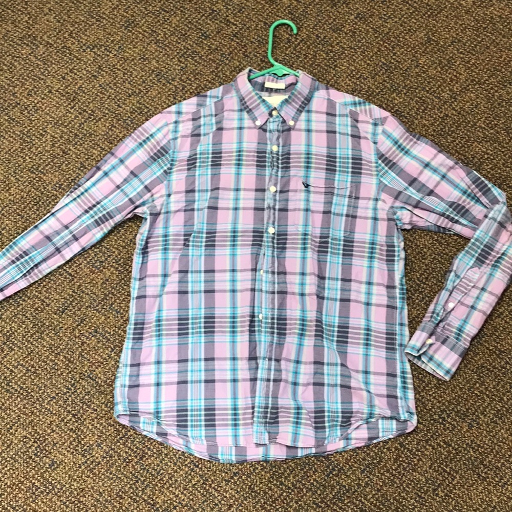 American eagle button down